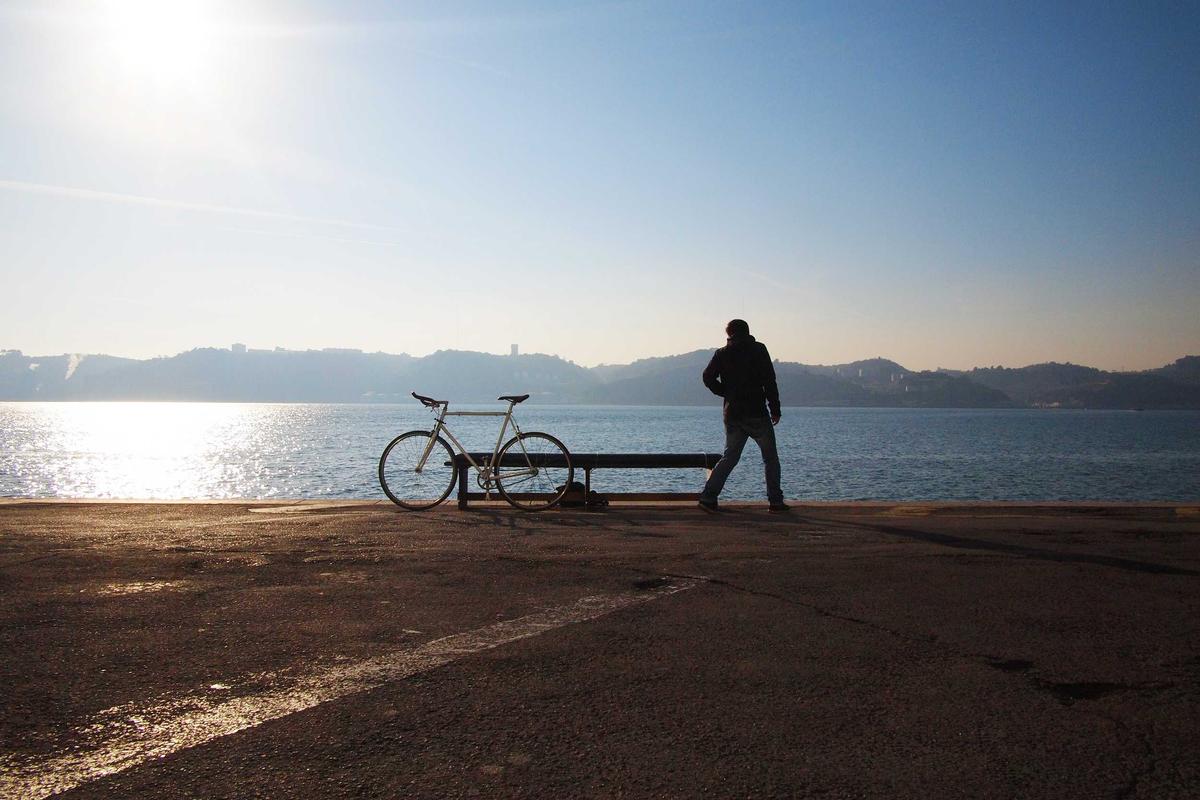 Deferred Payment Agreements: When They Help and When They Do Not